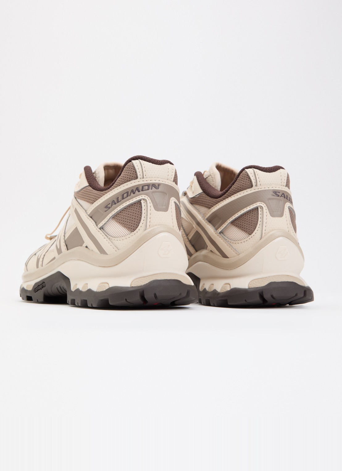 Salomon XT-Quest sneaker met mesh details - achterkant beige