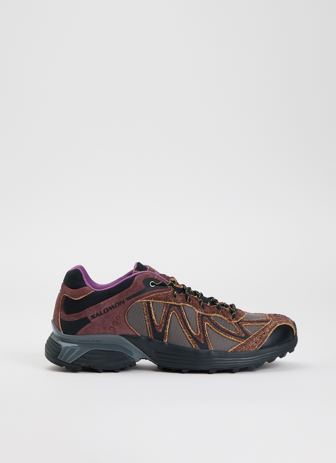 Salomon XT-Whisper Expedition sneaker van mesh met details van suède - voorkant 5 aubergine