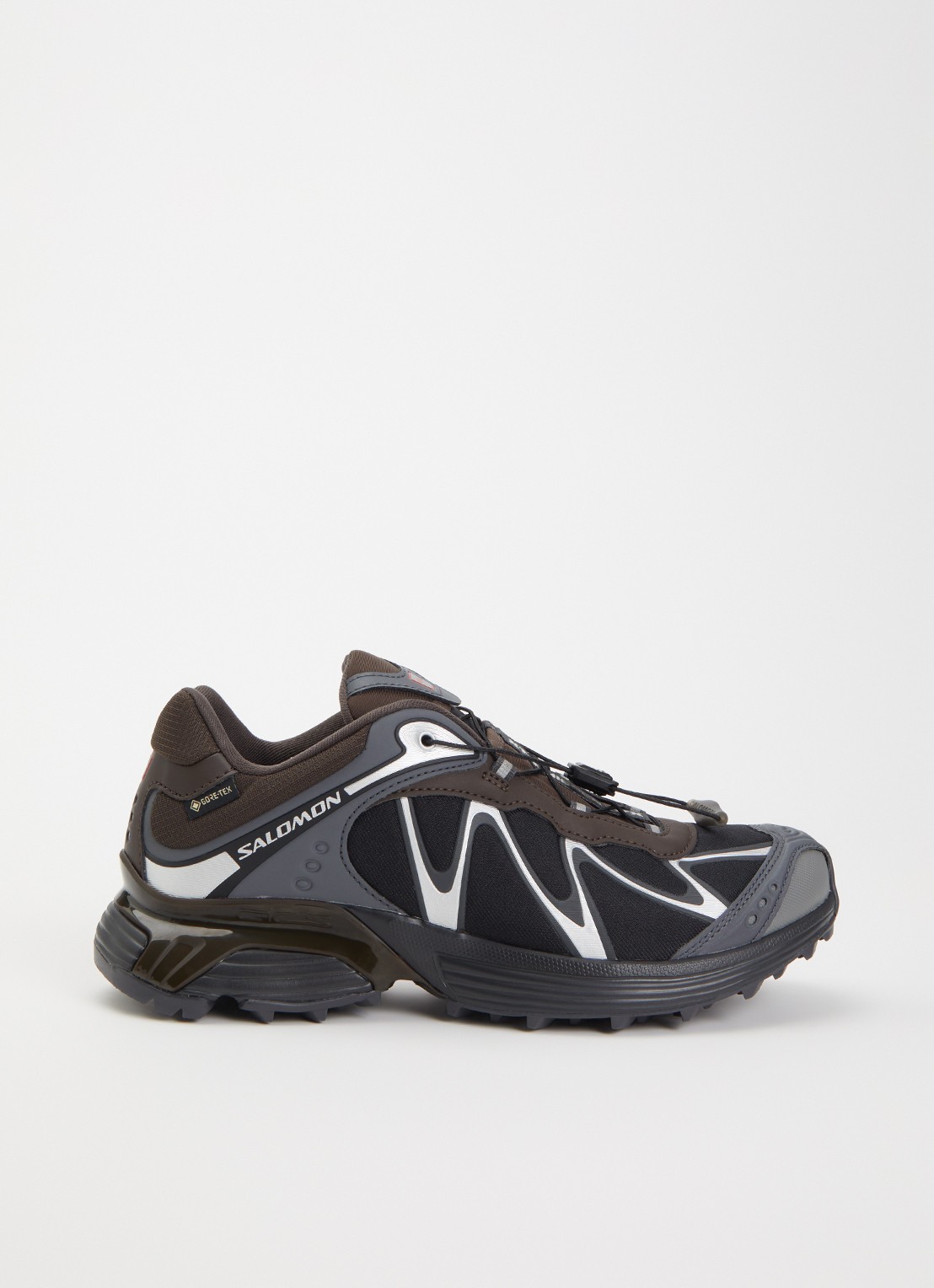Salomon XT-Whisper Gore-Tex sneaker met mesh details - voorkant donkerbruin