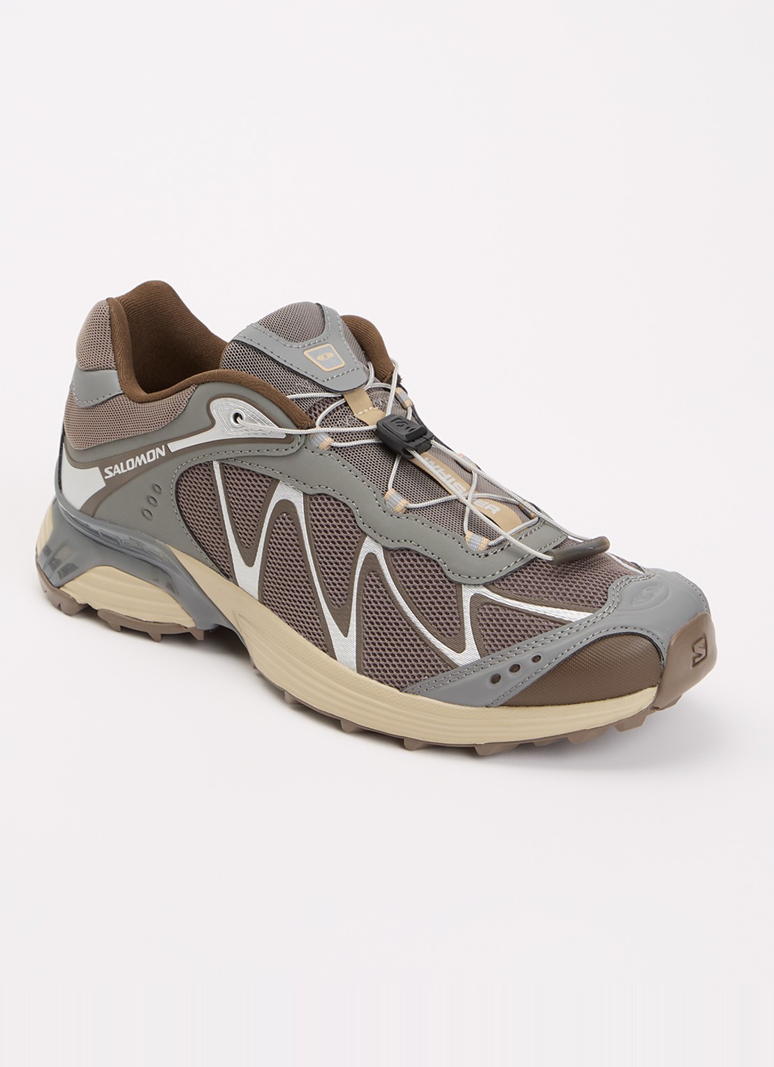 Salomon XT-Whisper sneaker met mesh details - voorkant lichtbruin