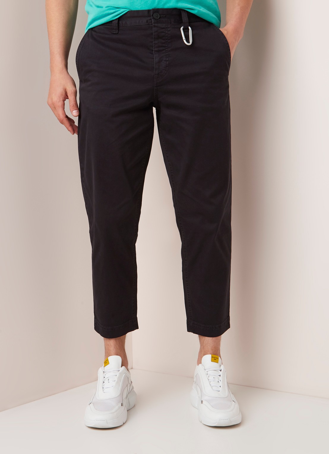 Salt tapered fit chino van katoen - detail 4 zwart