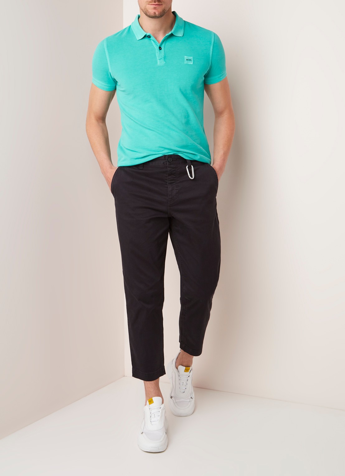 Salt tapered fit chino van katoen - voorkant 2 zwart