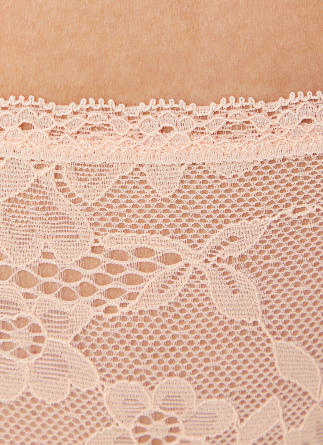 Sam Friday Lacey tanga van kant - detail 4 zalmroze
