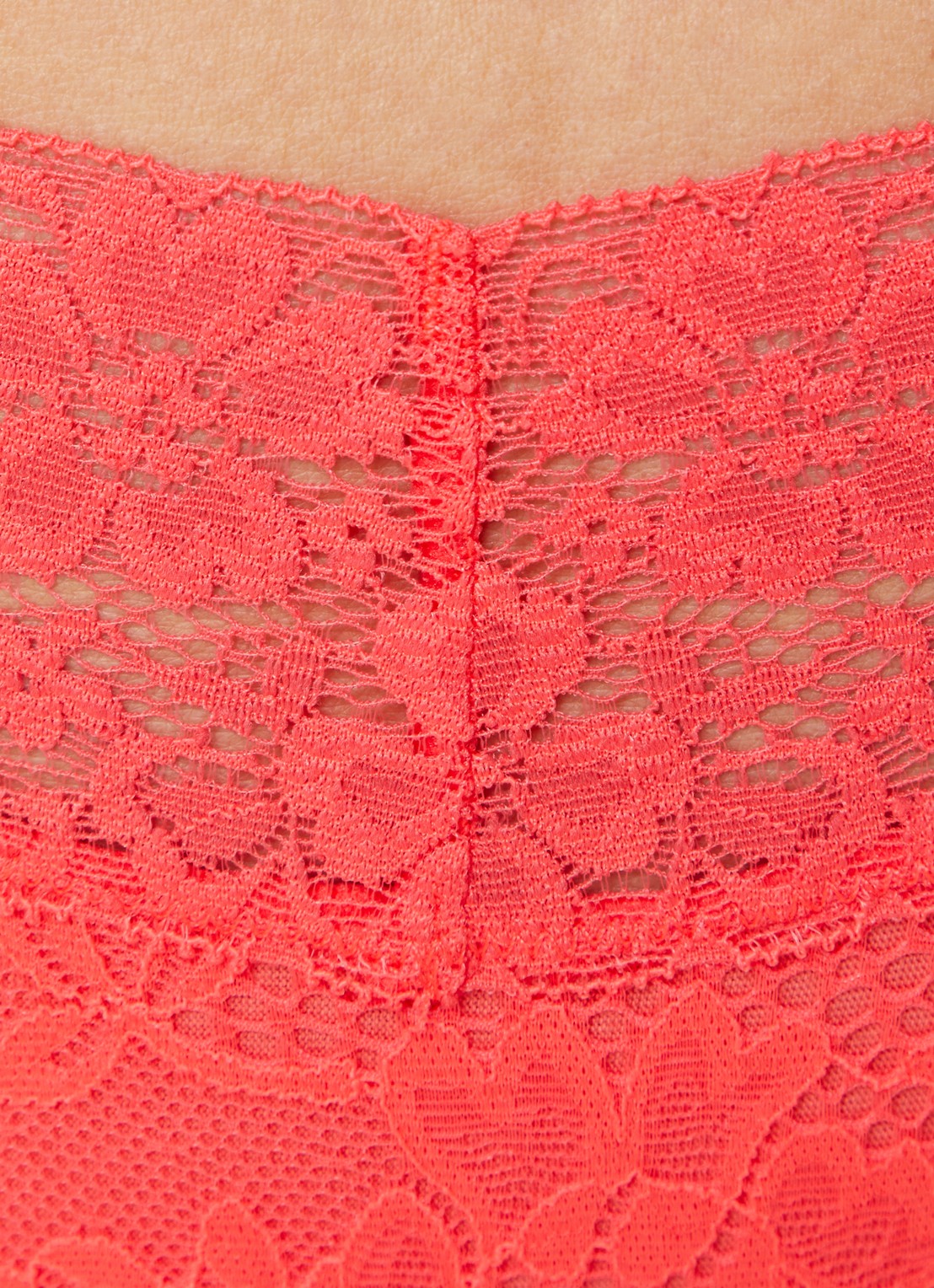Sam Friday Pam string van kant - detail 4 rood