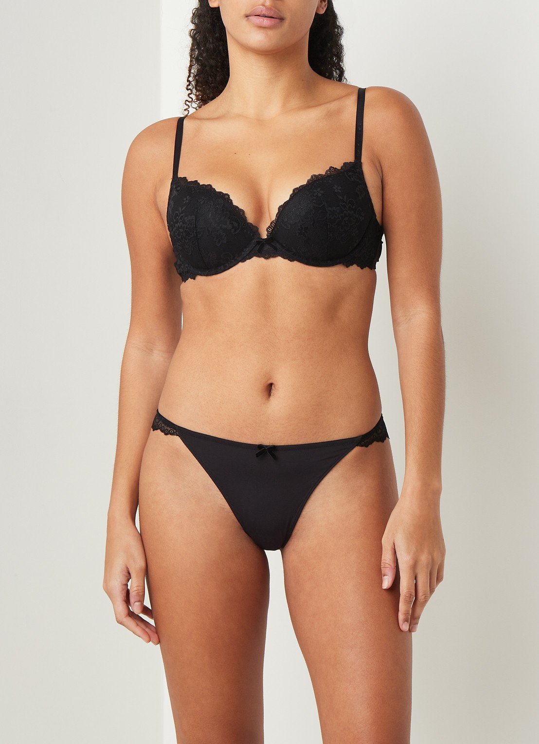 Sam Friday Polly push-up bh met kant - voorkant 2 zwart