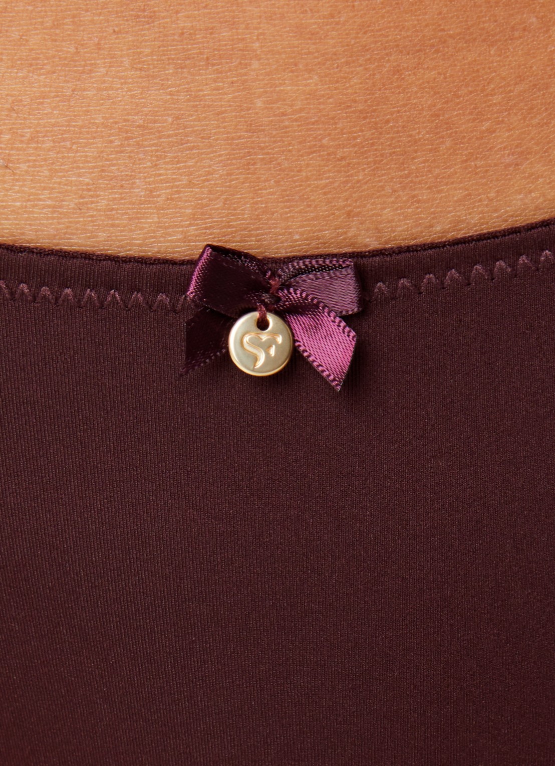Sam Friday Tia tanga met kant  - detail 3 bordeauxrood
