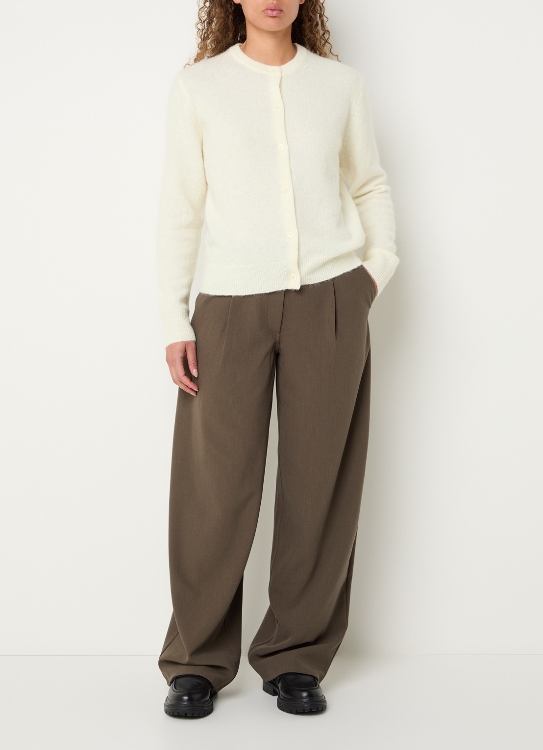 SAMSØE SAMSØE Harper high waist wide fit pantalon met steekzakken - voorkant 2 bruin
