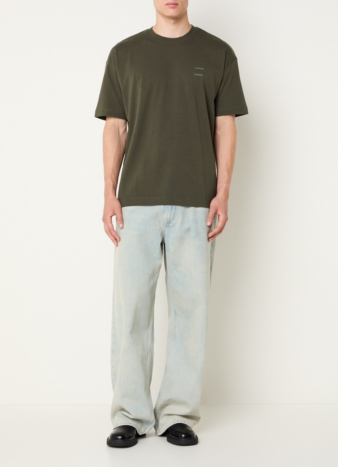SAMSØE SAMSØE Joel T-shirt met logo - voorkant 4 legergroen