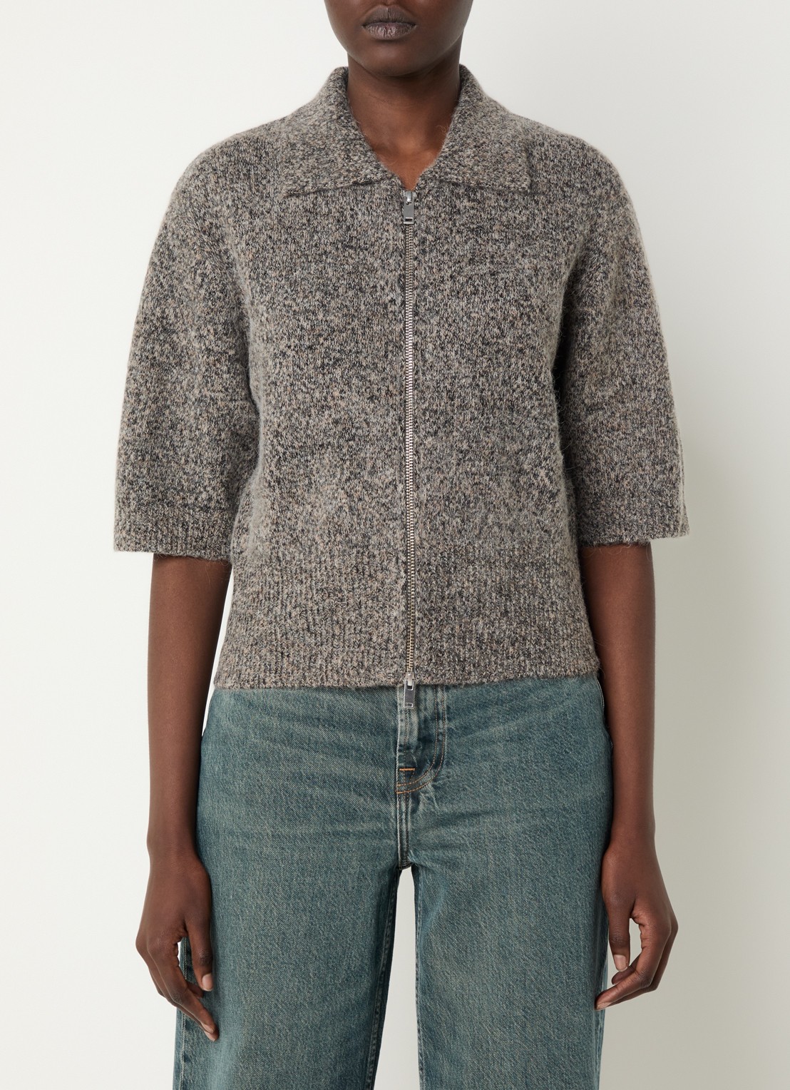 SAMSØE SAMSØE Kelsie fijngebreid vest in alpaca wolblend met gemêleerd dessin - detail donkerbeige