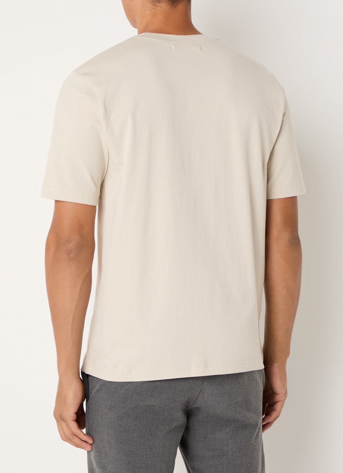 SAMSØE SAMSØE Otto T-shirt met logoborduring - achterkant 3 beige