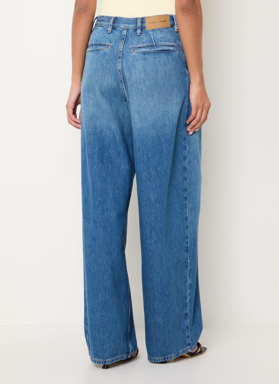 SAMSØE SAMSØE Saharper high waist wide fit jeans met medium wassing - achterkant indigo