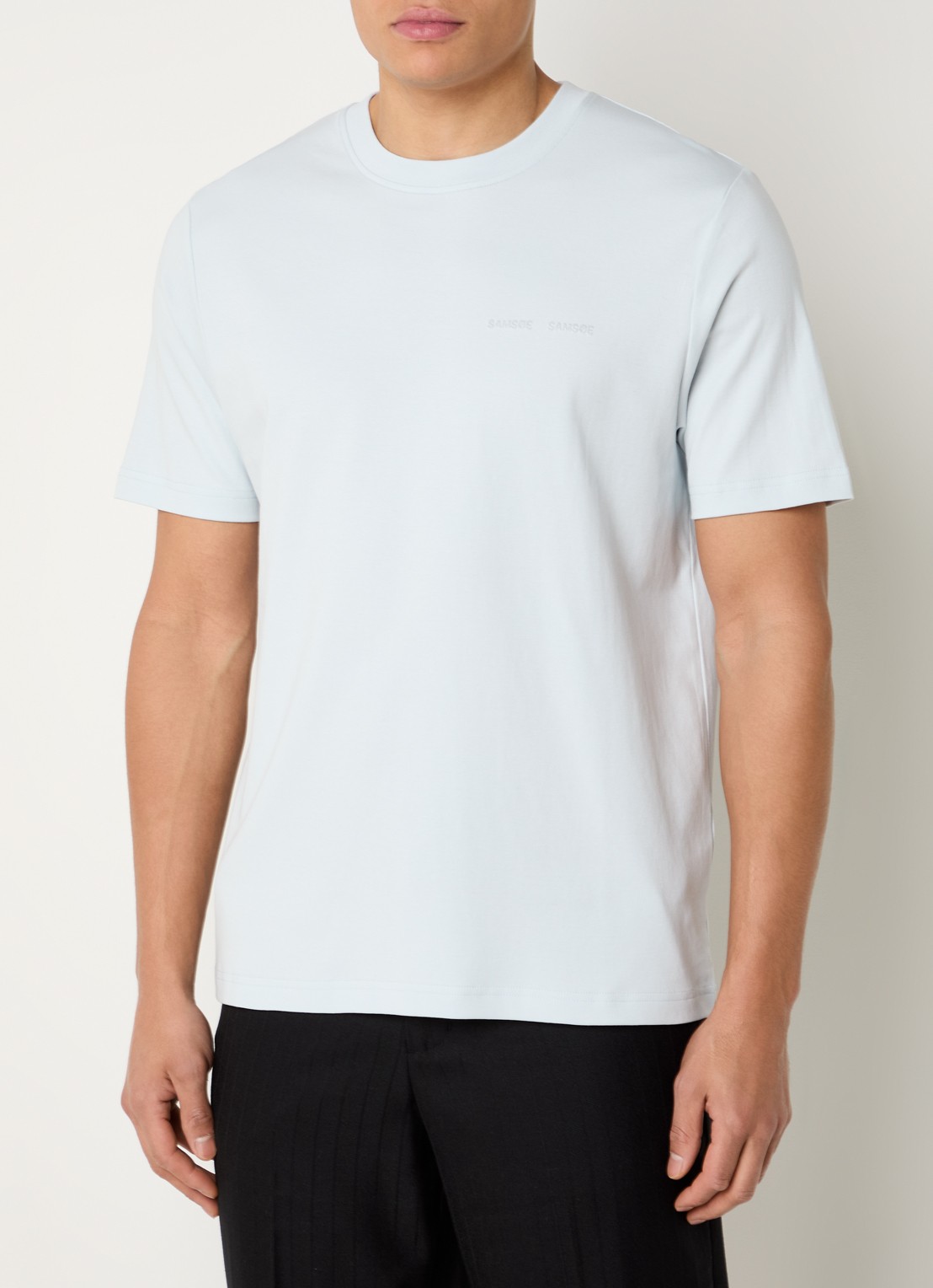 SAMSØE SAMSØE Sajesper T-shirt met logo - detail 3 lichtblauw