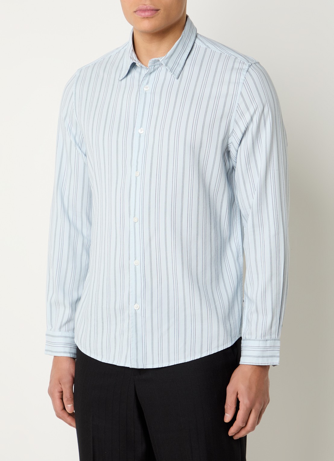 SAMSØE SAMSØE Saryan regular fit overhemd met streepprint - detail lichtblauw