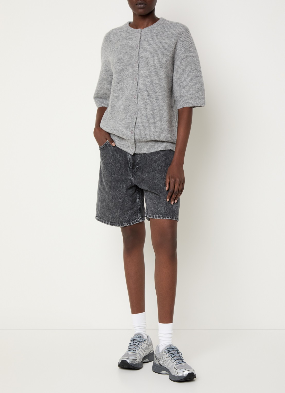 SAMSØE SAMSØE Shelly high waist wide fit korte broek van denim - voorkant 3 donkergrijs