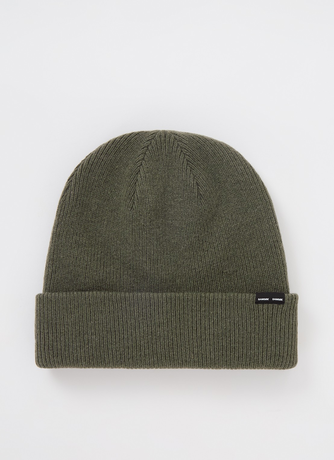 SAMSØE SAMSØE The Beanie fijngebreide muts in wolblend - voorkant bronsgroen