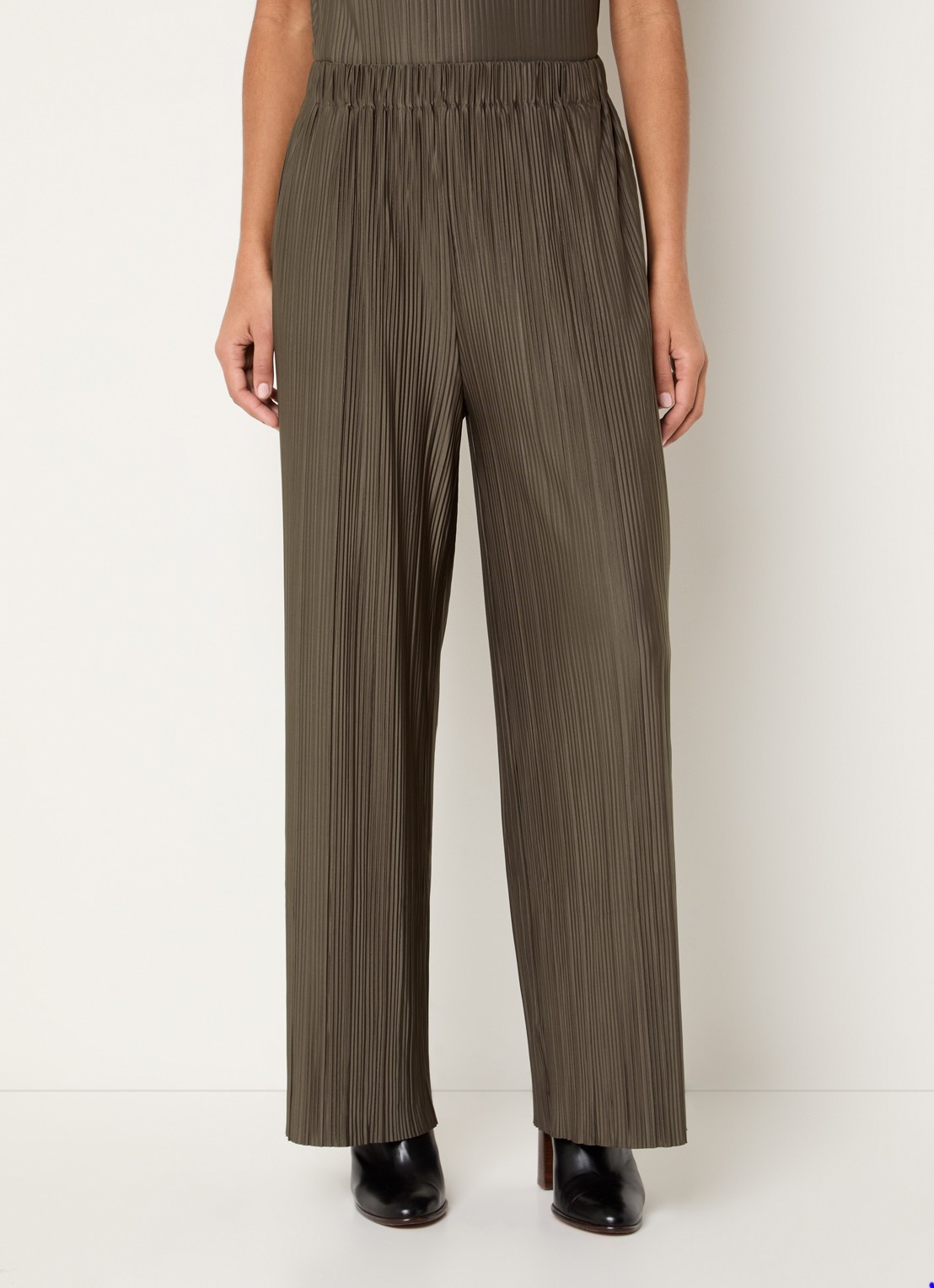 SAMSØE SAMSØE Uma high waist loose fit pantalon met ribstructuur - detail 2 bruin