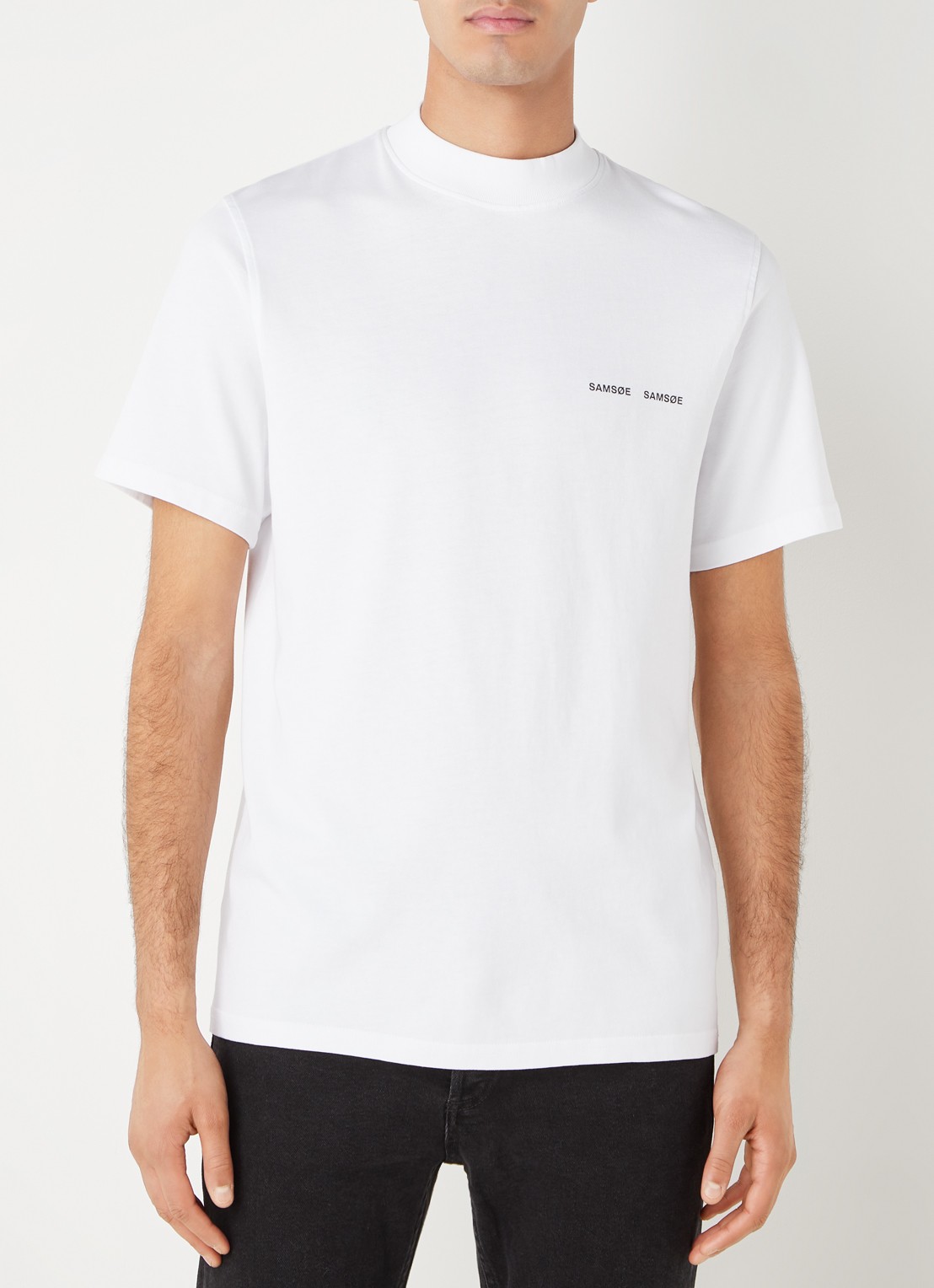 SAMSØE SAMSØE Norsbro T-shirt met opstaande kraag en logo - detail 2 wit