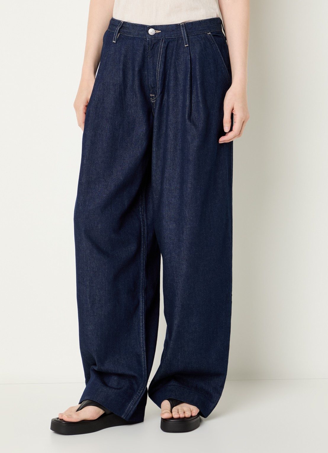 SAMSØE SAMSØE Saharper high waist loose fit jeans met donkere wassing - detail 4 indigo