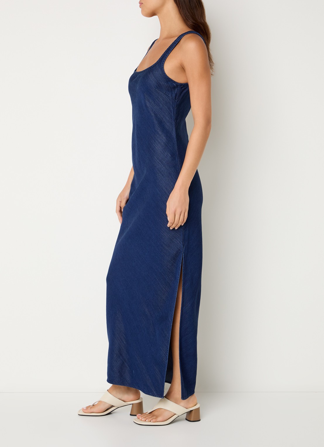 SAMSØE SAMSØE Sasunna maxi jurk van chambray met split - voorkant 3 indigo