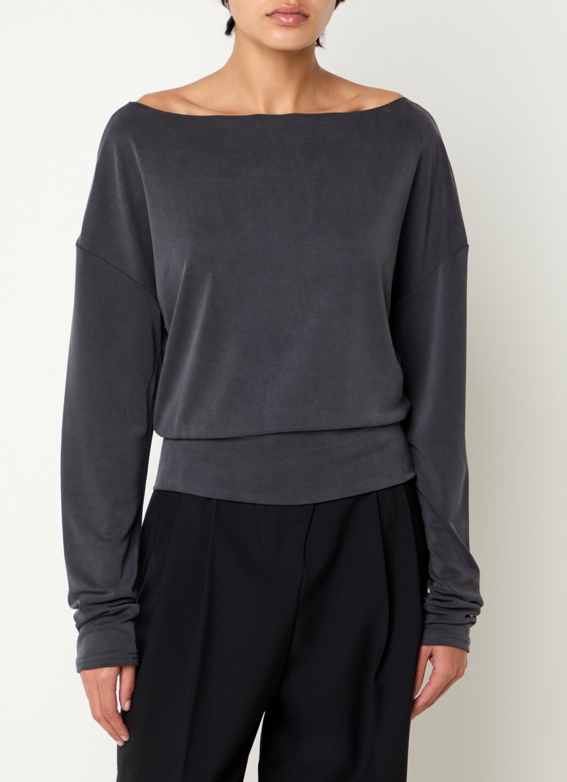 SAMSØE SAMSØE Sasusu top met boothals - detail zwart