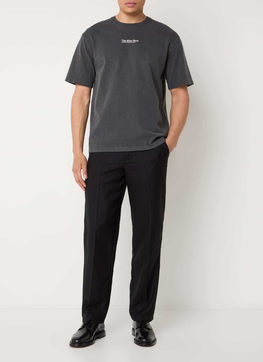 SAMSØE SAMSØE Sauni T-shirt met front- en backprint - voorkant 4 antraciet