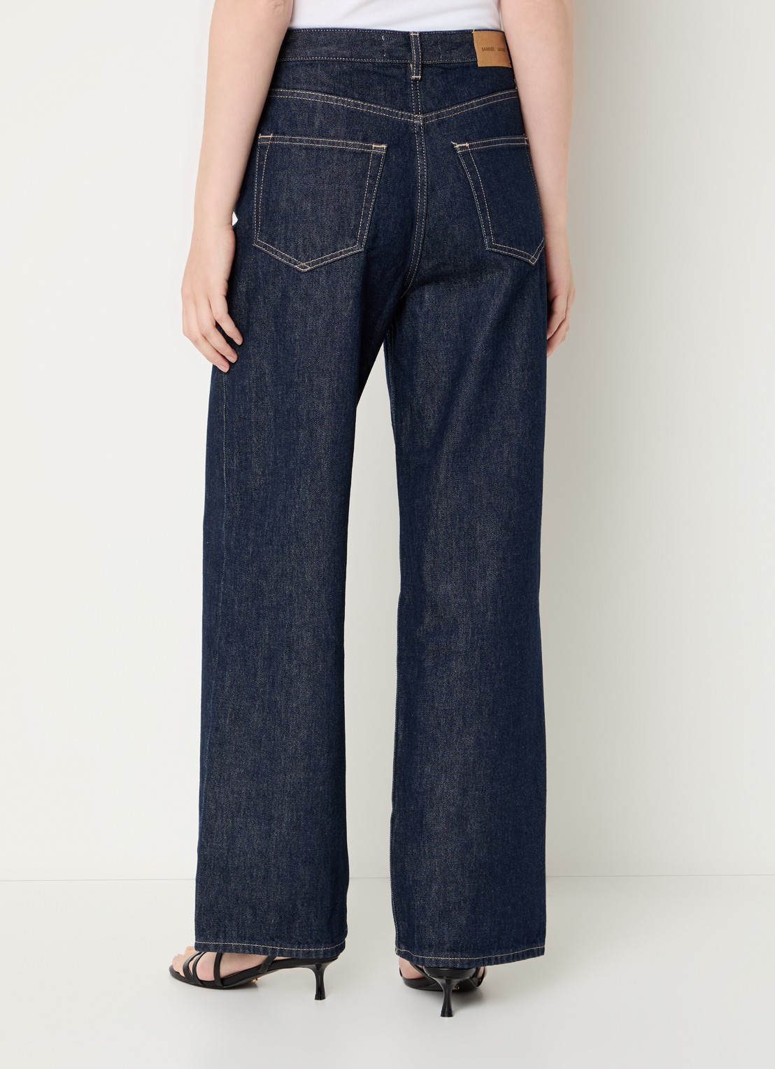 SAMSØE SAMSØE Shelly loose fit jeans met donkere wassing en steekzakken - achterkant 3 donkerblauw