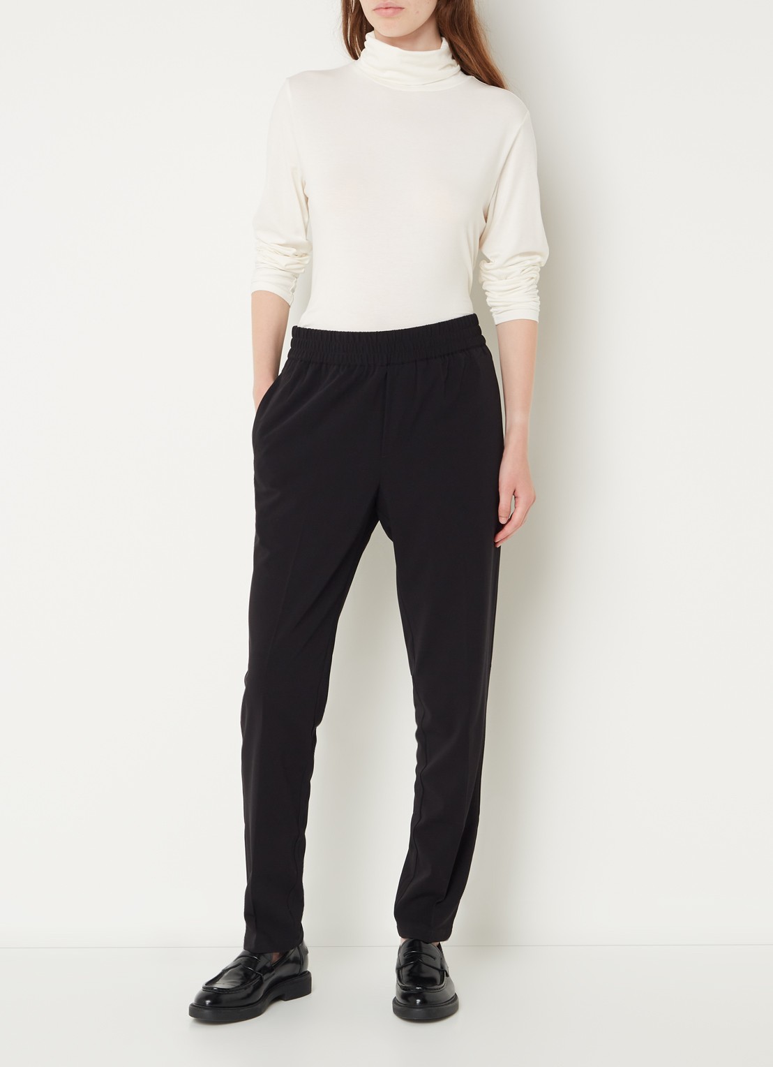SAMSØE SAMSØE Smithy tapered fit cropped pantalon met persplooi - voorkant 3 zwart