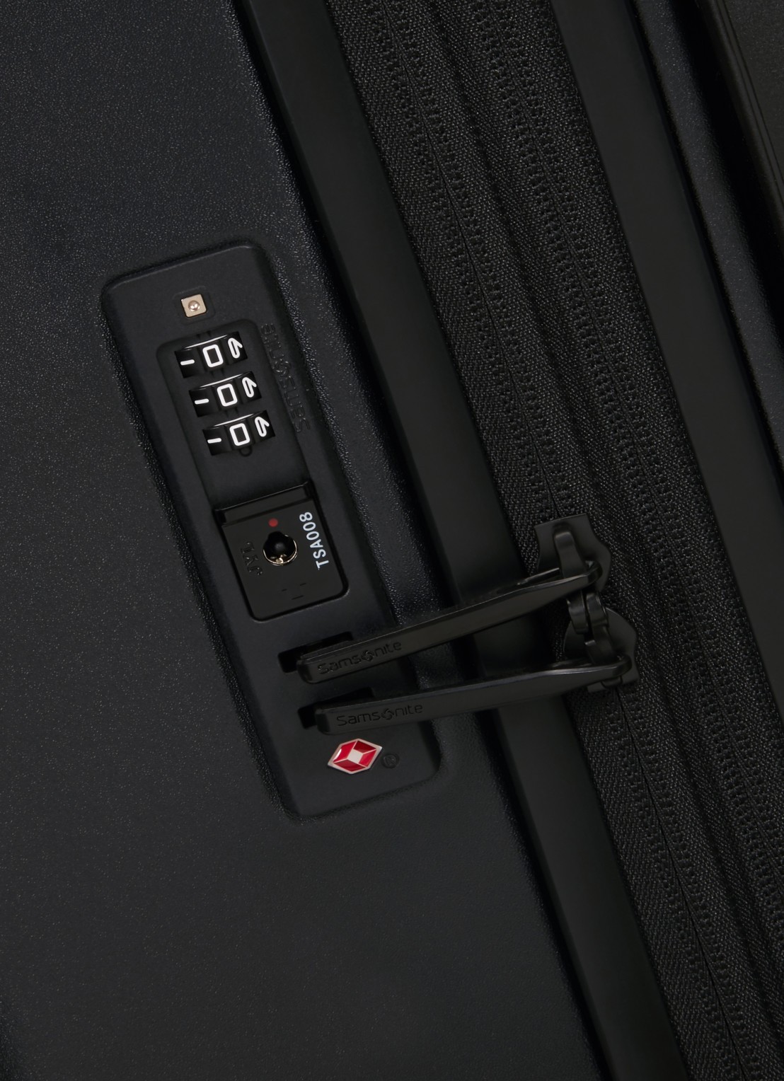 Samsonite Fyrm vergrootbare spinner 67 cm - detail 5 black / zwart