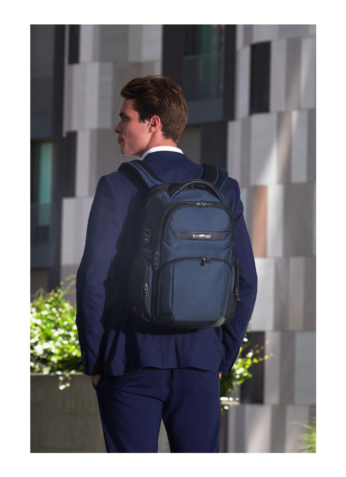 Samsonite Pro-DLX 6 vergrootbare rugzak met 15,6 inch laptopvak - voorkant blue