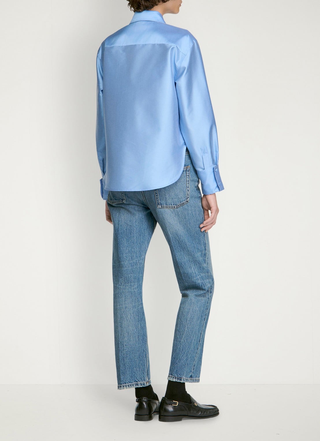Sandro Blouse in zijdeblend - achterkant 5 lichtblauw