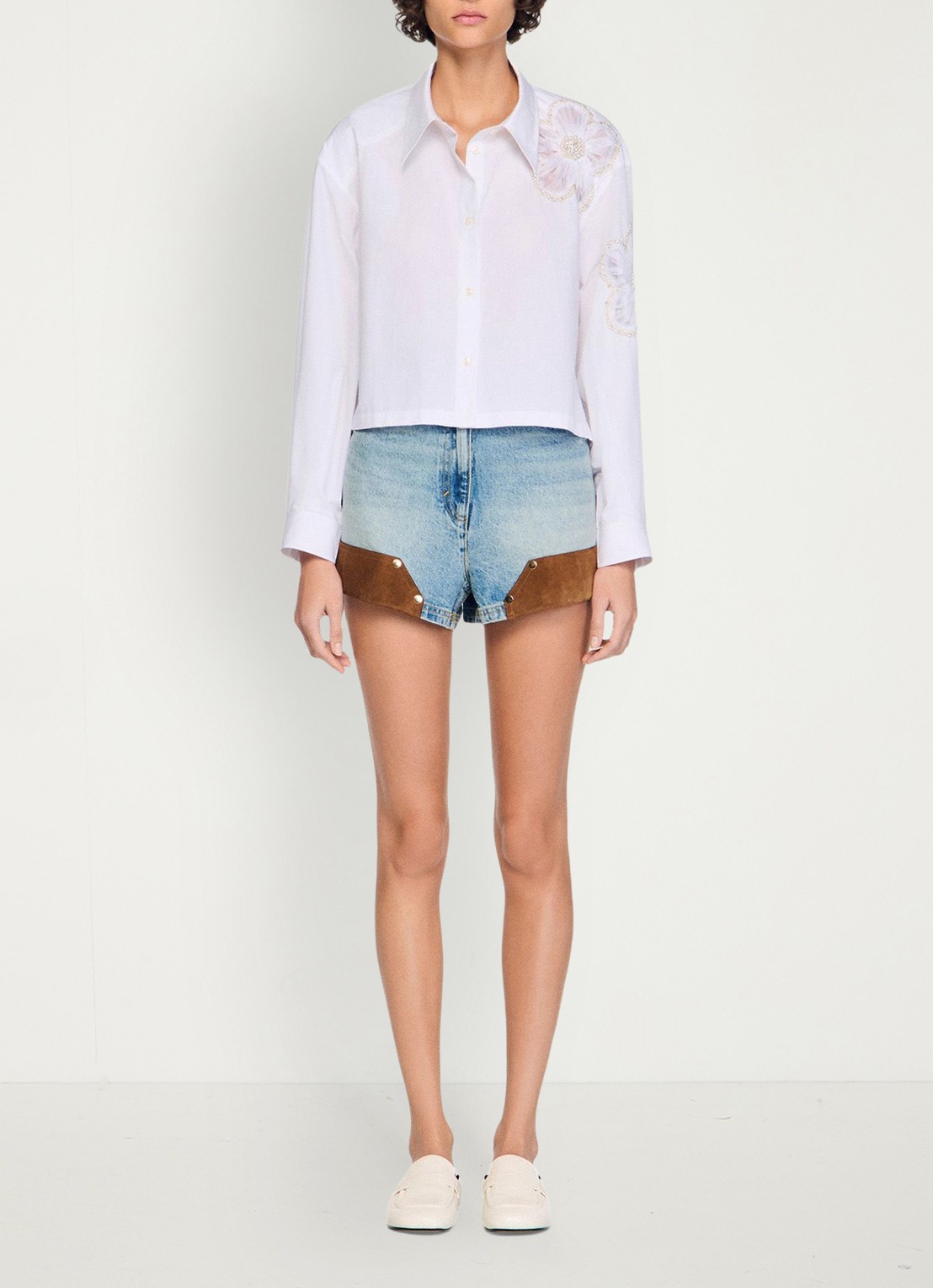 Sandro Blouse met bloemborduring - detail 2 wit