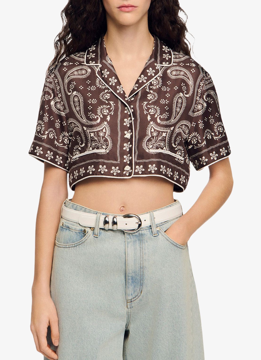 Sandro Cropped blouse met met jacquard dessin - detail taupe / wit