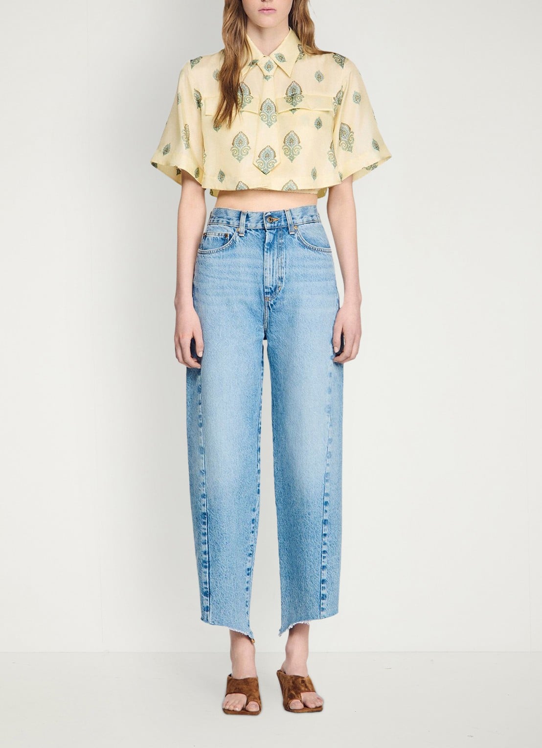 Sandro Cropped blouse met stropdas en paisley dessin - detail 5 lichtgeel