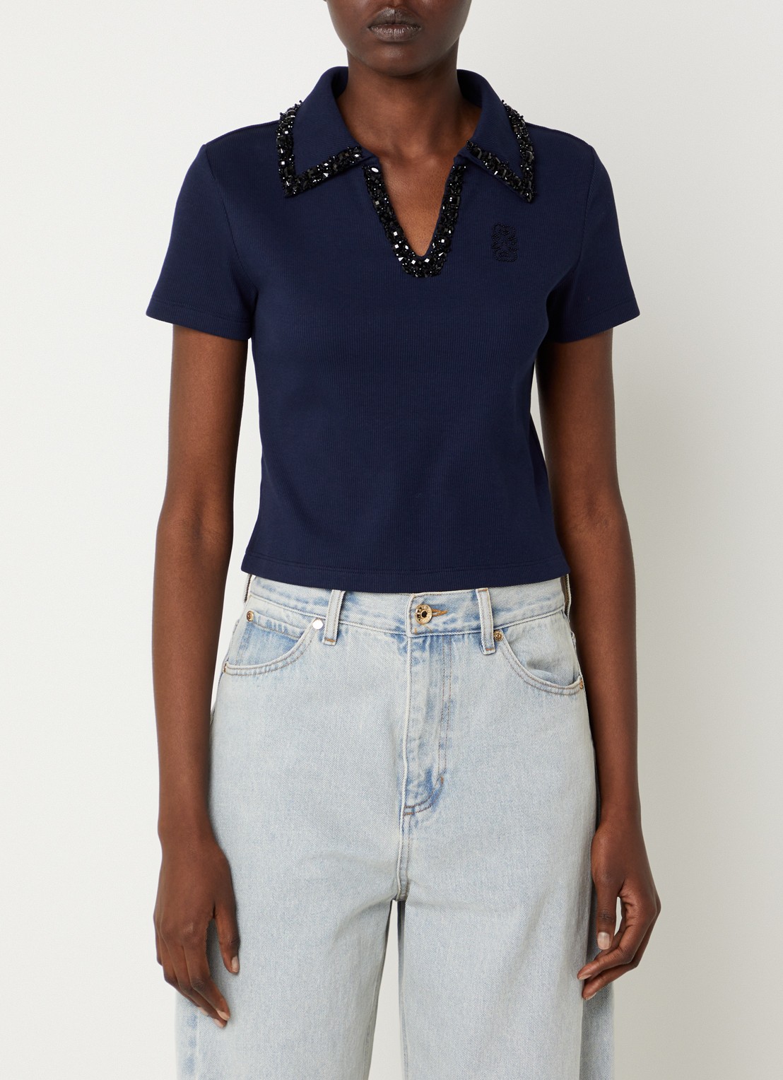 Sandro Cropped polo met strass en logo - detail 4 donkerblauw