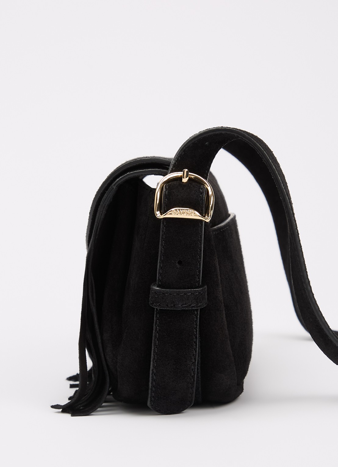 Sandro Crossbodytas van suède met verstelbare schouderriem - detail 3 zwart