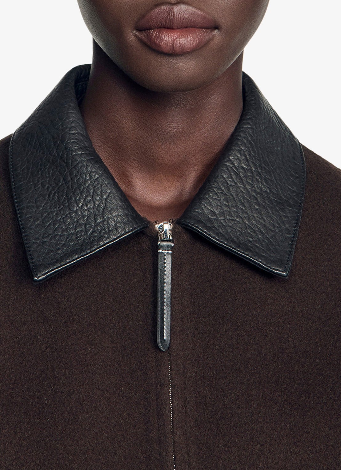 Sandro Double-faced leather collar jacket - detail 5 black brown / bruin