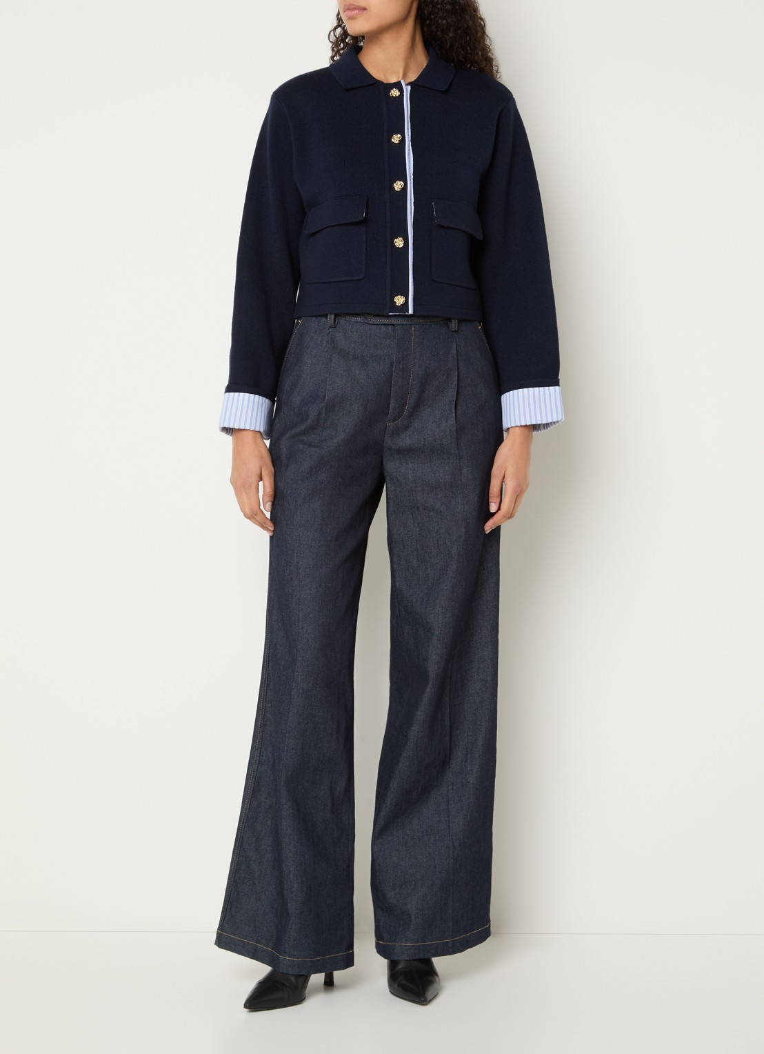 Sandro Fijngebreid cropped vest in wolblend met klepzakken - voorkant 4 donkerblauw