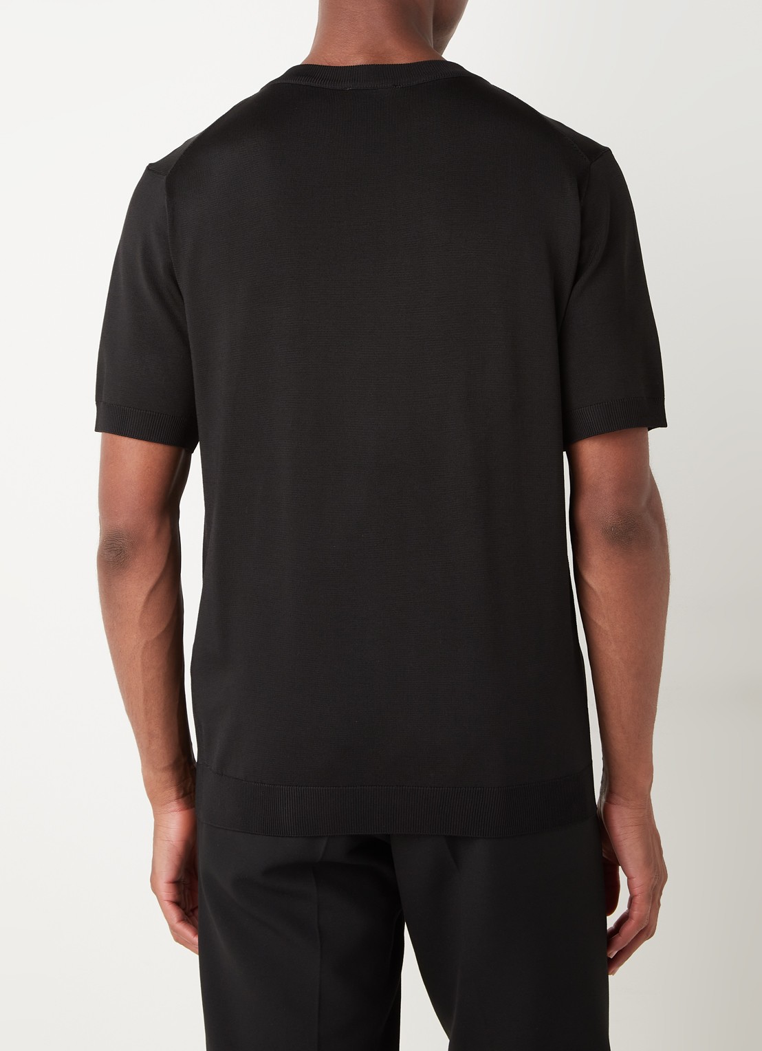 Sandro Fijngebreid T-shirt met ronde hals - achterkant zwart