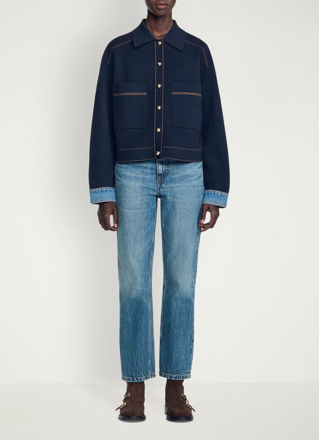 Sandro Fijngebreid vest met details van denim - voorkant 2 donkerblauw