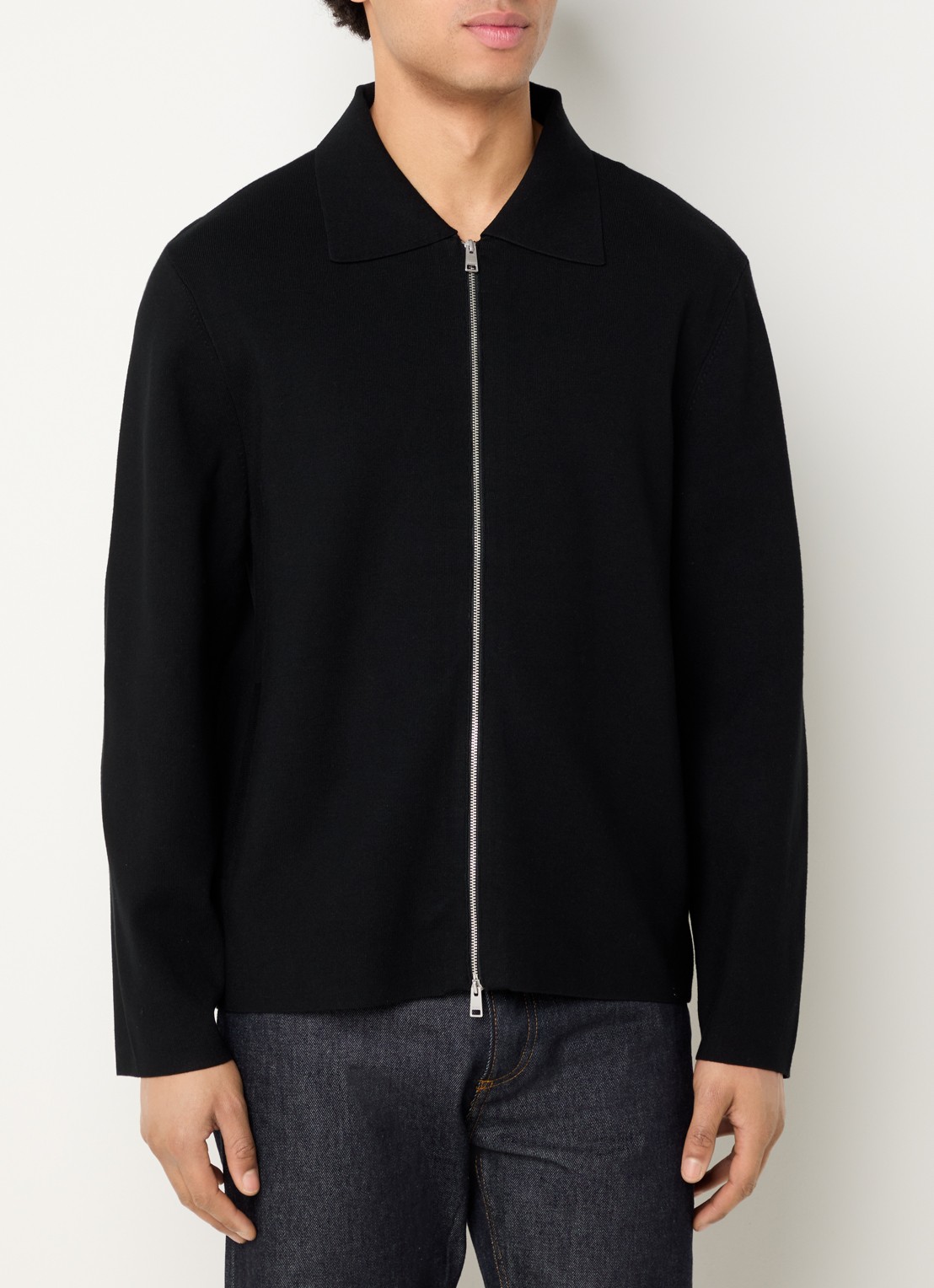 Sandro Fijngebreid vest met kraag en steekzakken - detail 2 black / zwart