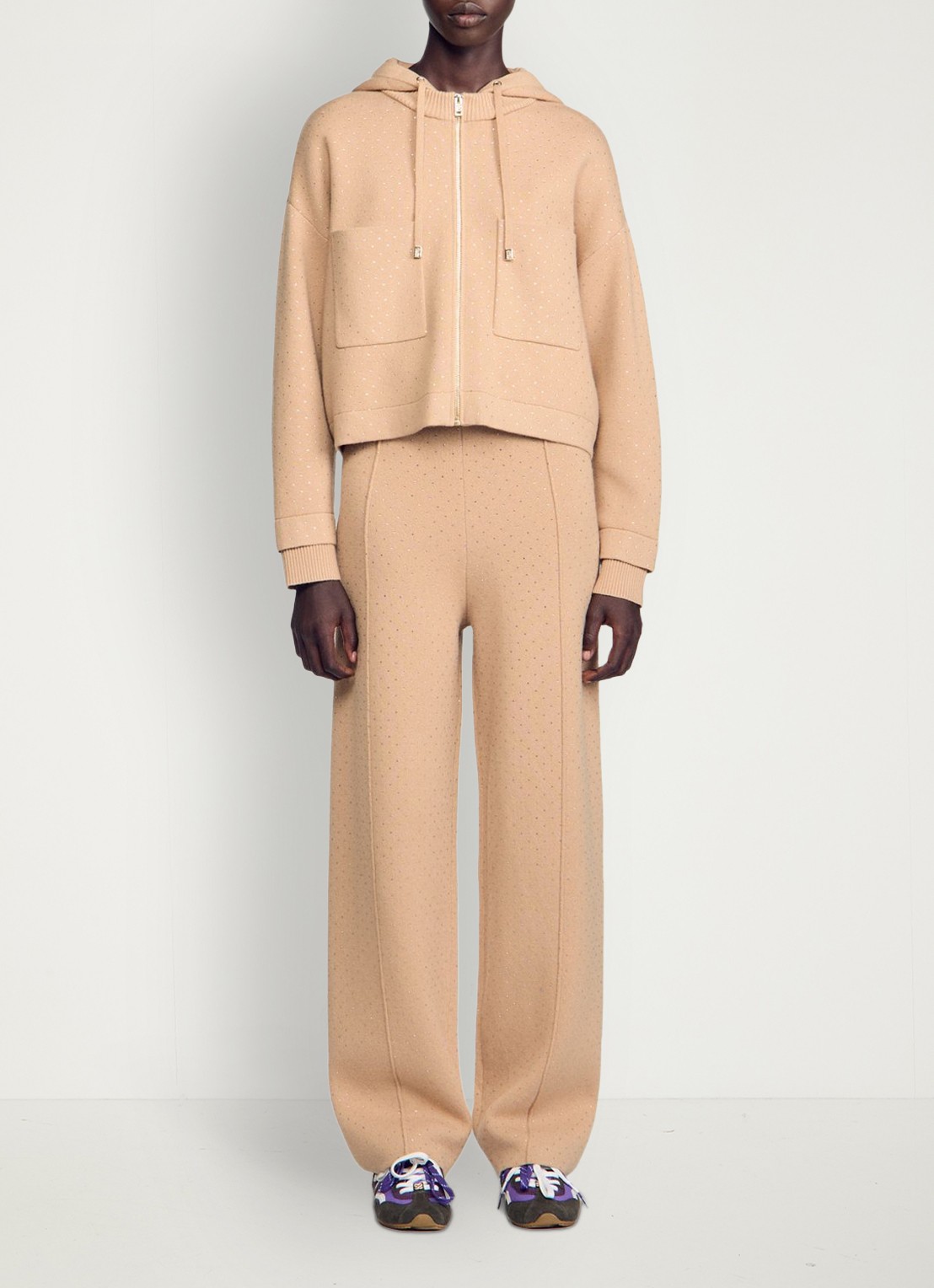 Sandro Fijngebreid vest met strass - voorkant 5 camel