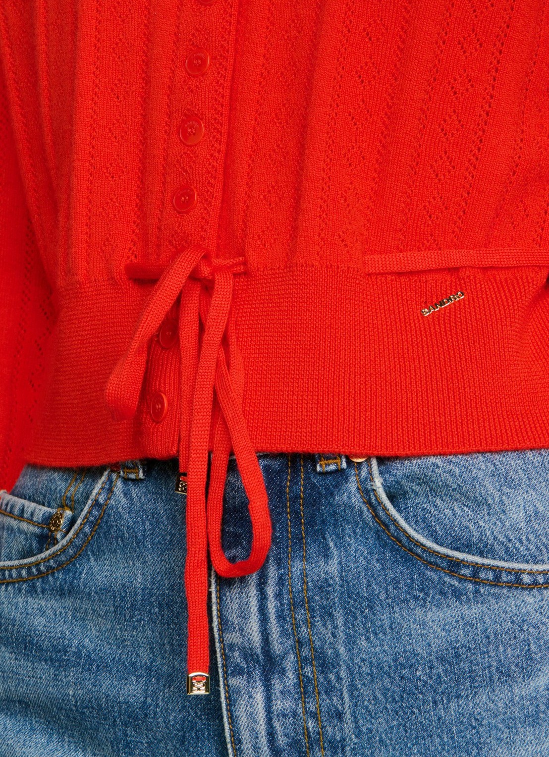 Sandro Fijngebreid vest met strikceintuur - detail 4 steenrood