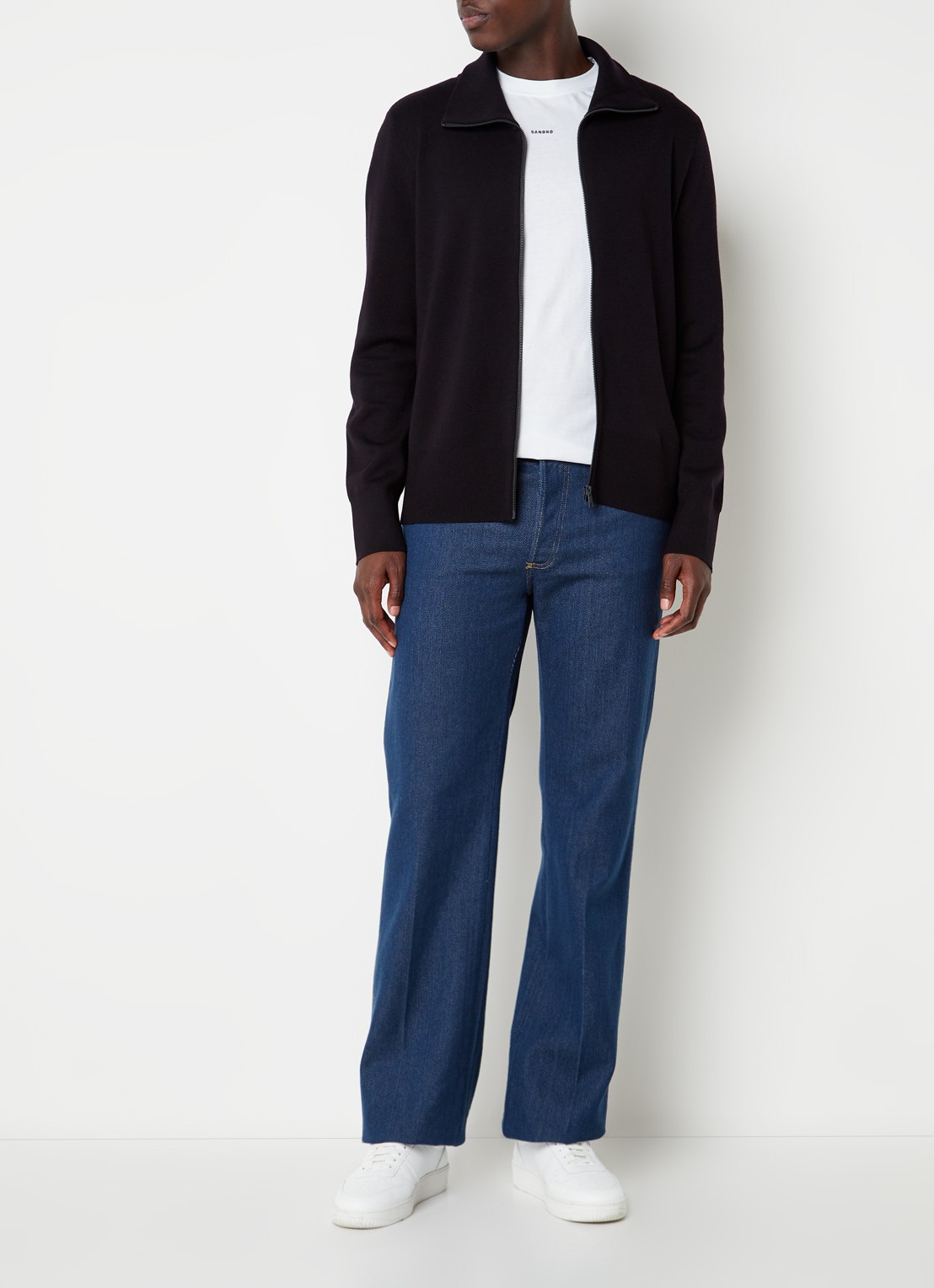 Sandro Fijngebreid vest van wol met opstaande kraag - voorkant 3 navy blue / blauw