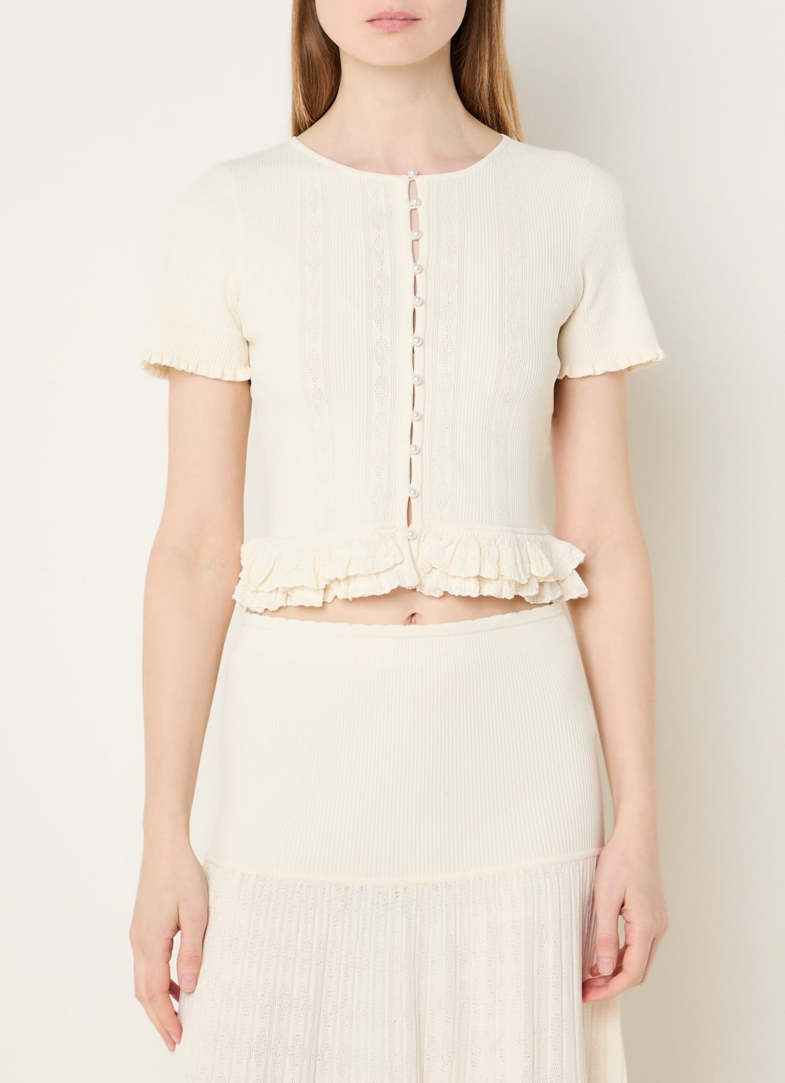 Sandro Fijngebreide crop top met ruches - detail 4 gebroken wit