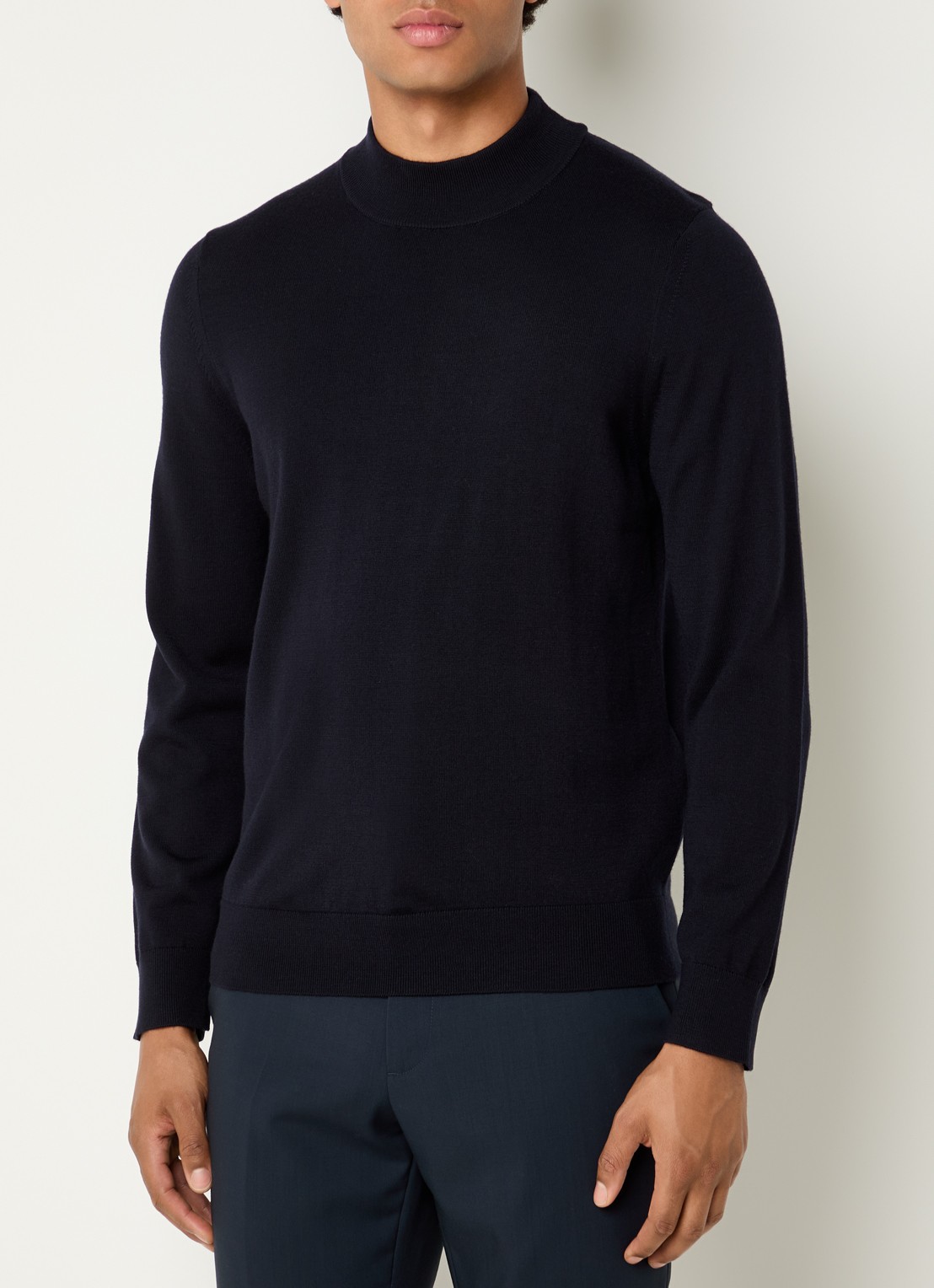 Sandro Fijngebreide pullover van wol met opstaande kraag - detail 4 donkerblauw