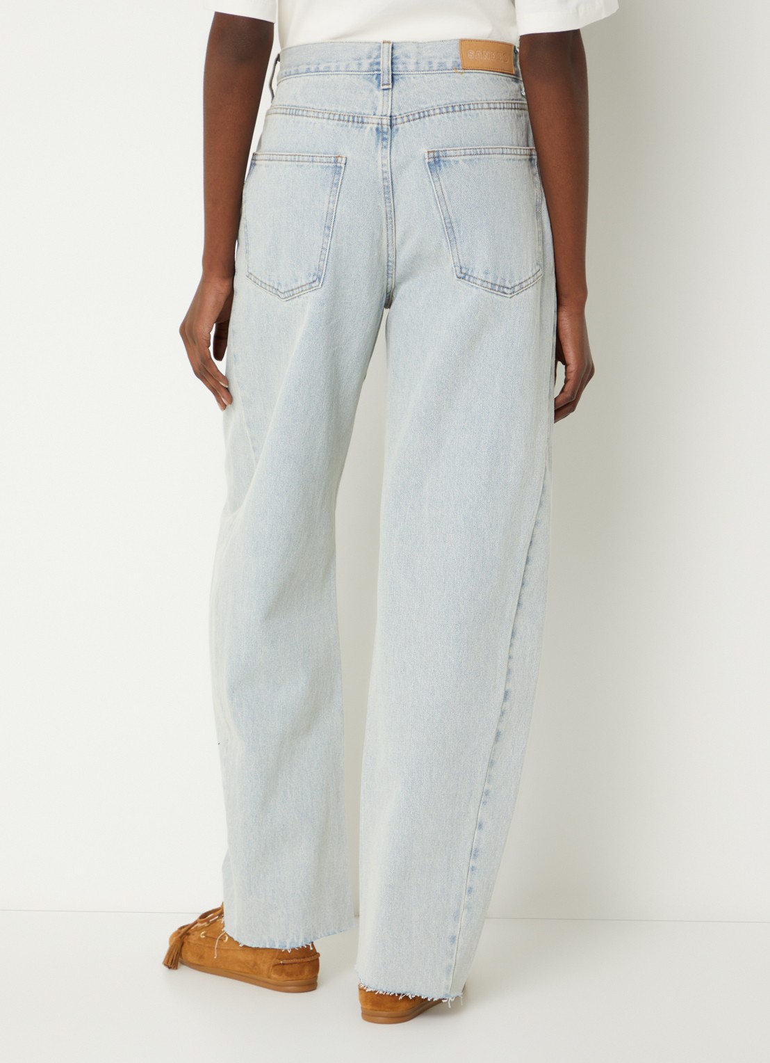 Sandro High waist loose fit jeans met lichte wassing - achterkant indigo