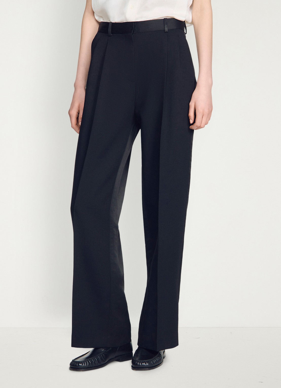 Sandro High waist loose fit pantalon van satijn - detail 4 zwart
