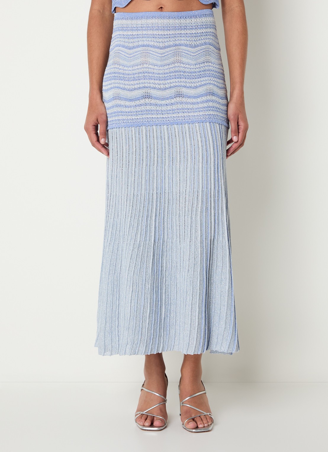 Sandro High waist midi rok met streepprint - detail lichtblauw