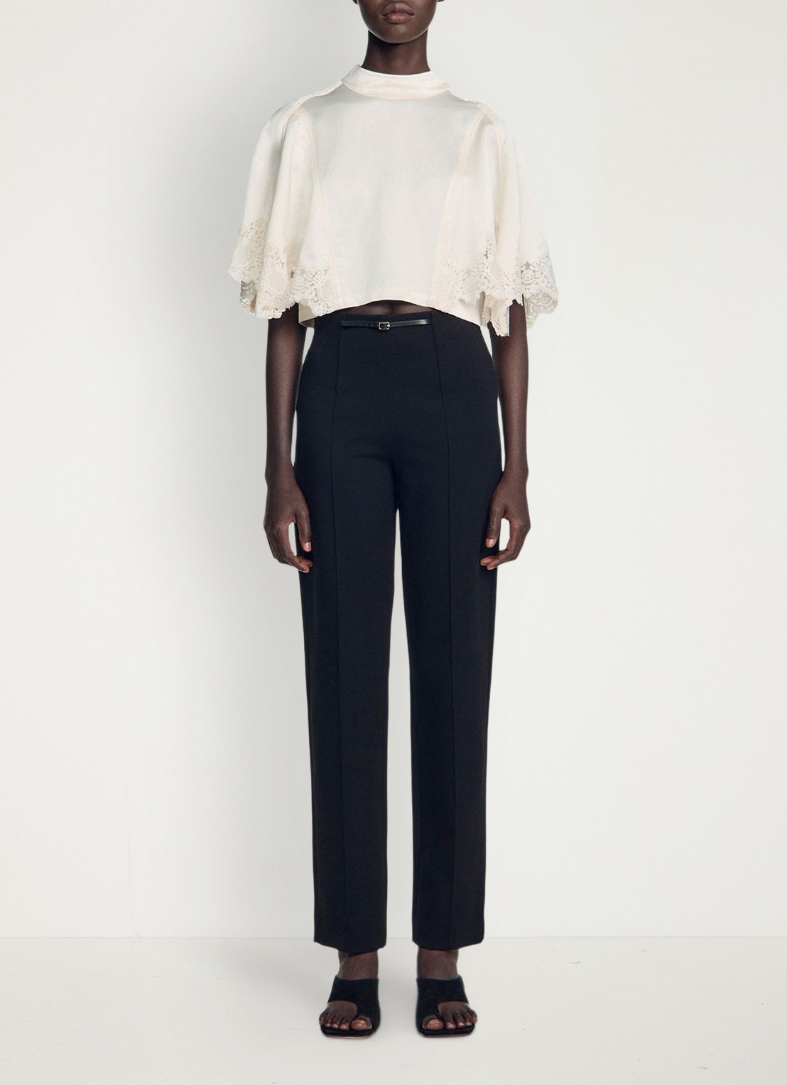 Sandro High waist straight fit broek met ritszakken - detail 3 zwart