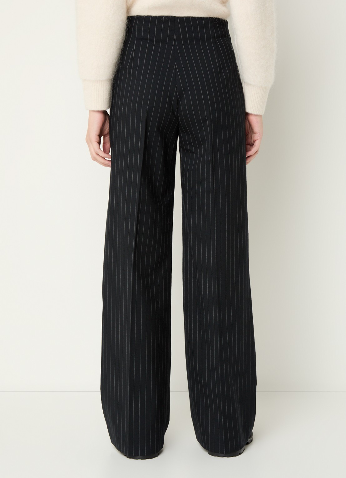 Sandro High waist wide fit pantalon in wolblend met krijtstreep - achterkant zwart